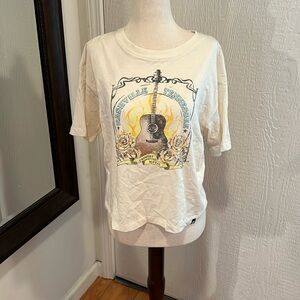 NWT Circle X Nashville Graphic Tee